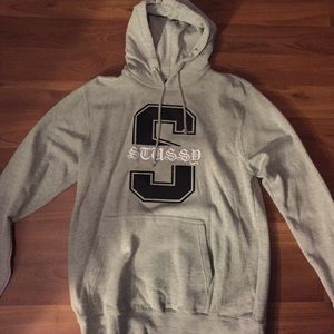 STUSSY HOODIE OLD ENGLISH