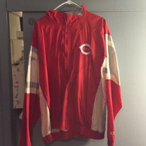 REDS WINDBREAKER (STARTER BRAND)