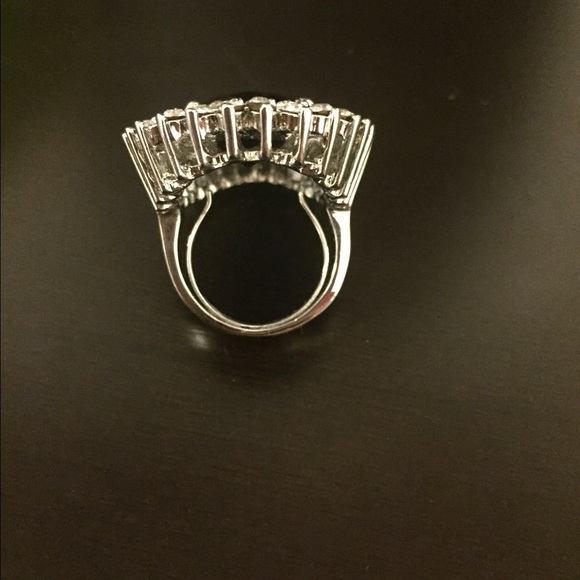 Spring Street ring - Picture 2 of 4