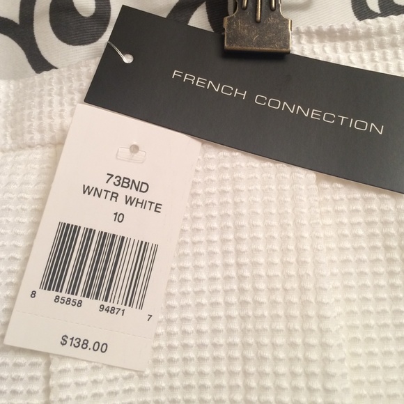 French Connection White pleated skirt. - Picture 2 of 4