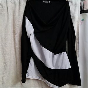 Black&White drop neck top. NEW Size Large