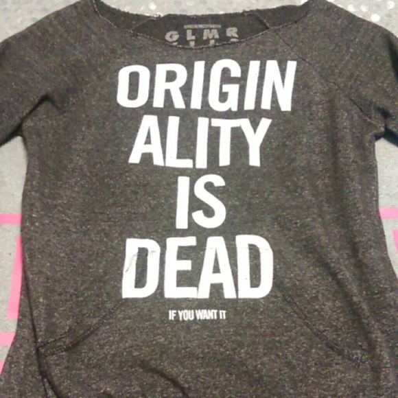 ❌SOLD❌Glamour Kills pullover