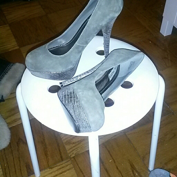 Pumps - Picture 2 of 2