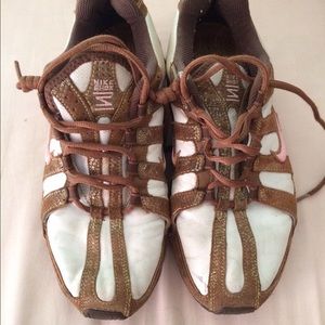 Pink/Brown Nike Shox.