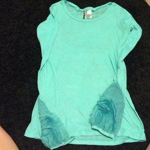 BKE medium mint. Cute cuffs.