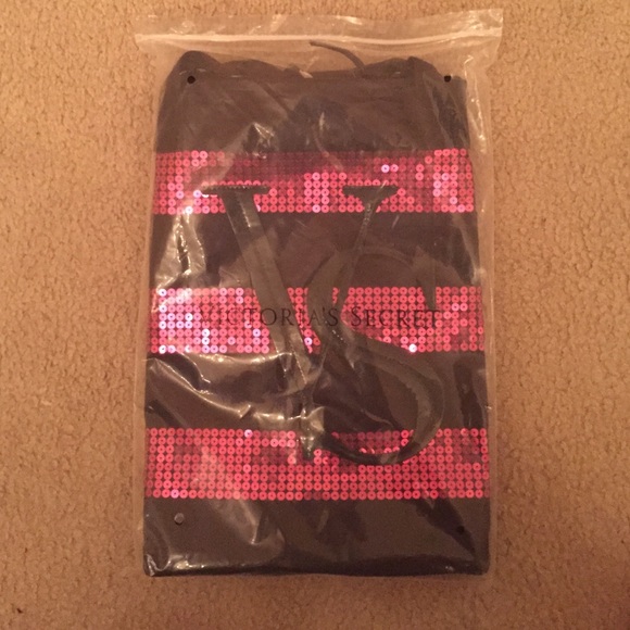 Victoria's Secret tote