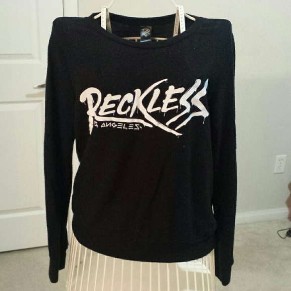 Black reckless top