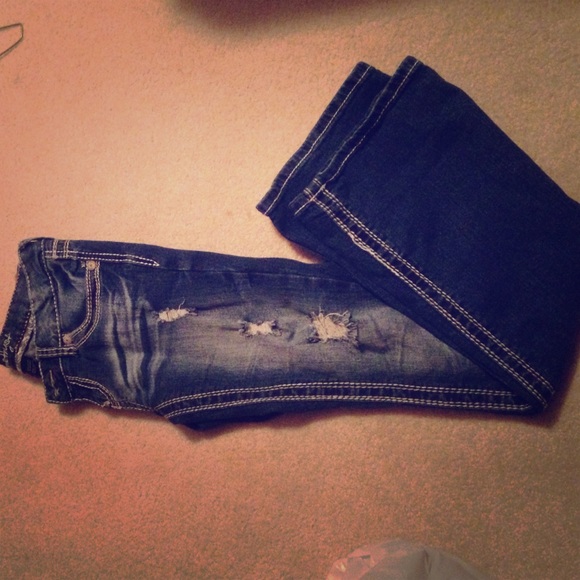BRAND NEW JEANS!!!