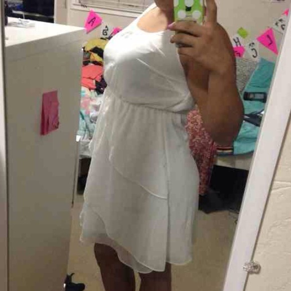 Creme / off white flowy dress