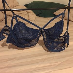 Bralette top. Lace.