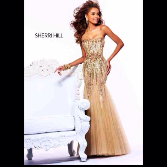 Sherri Hill Gold Sequin Beaded Prom/Formal Dress - Picture 2 of 4