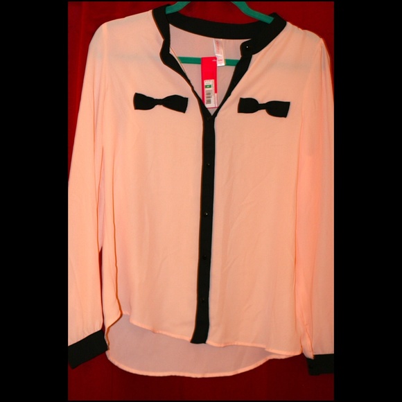 Pink Bow-Tie button up