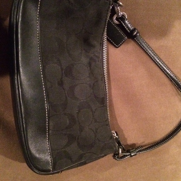Coach Purse - Picture 4 of 4