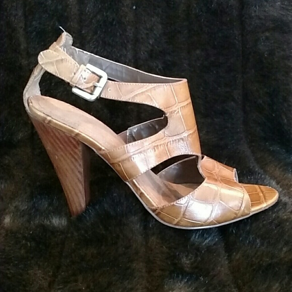 NineWest Croc Print Sandals