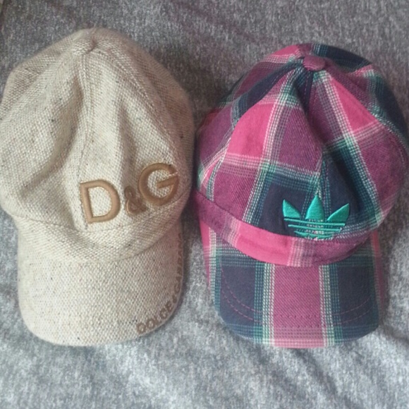 ×SOLD×Caps