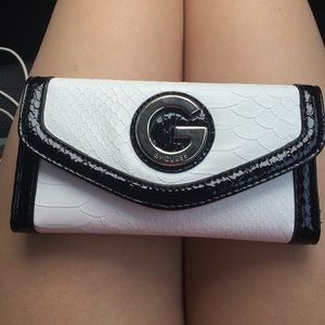 Guess wallet
