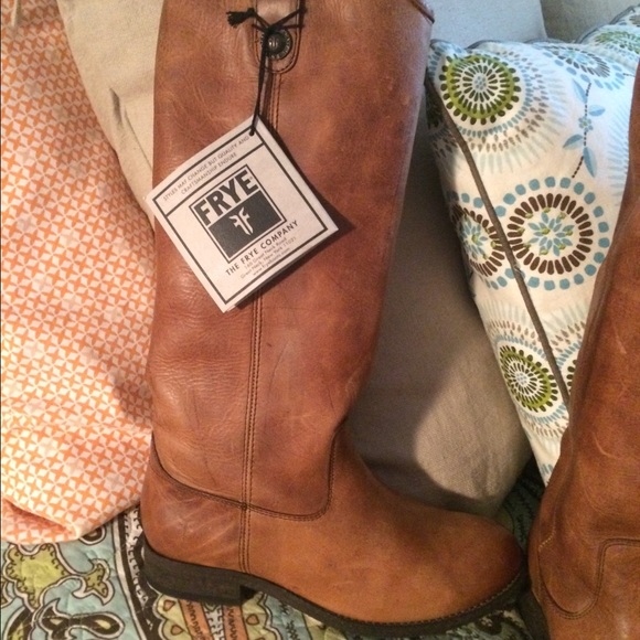 Frye boots! BRAND NEW. - Picture 2 of 4