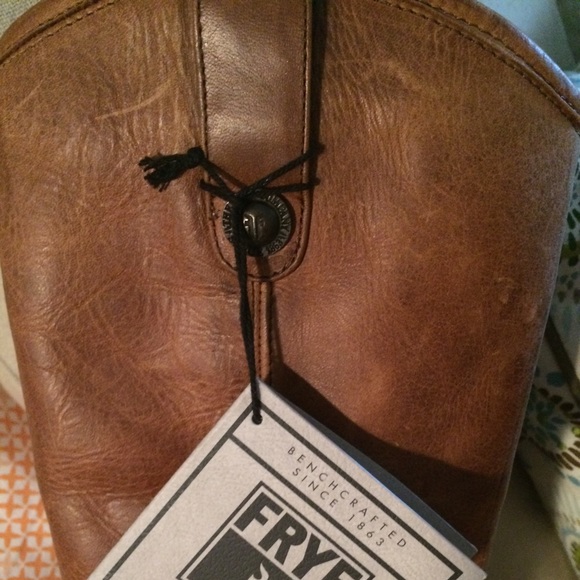 Frye boots! BRAND NEW. - Picture 3 of 4