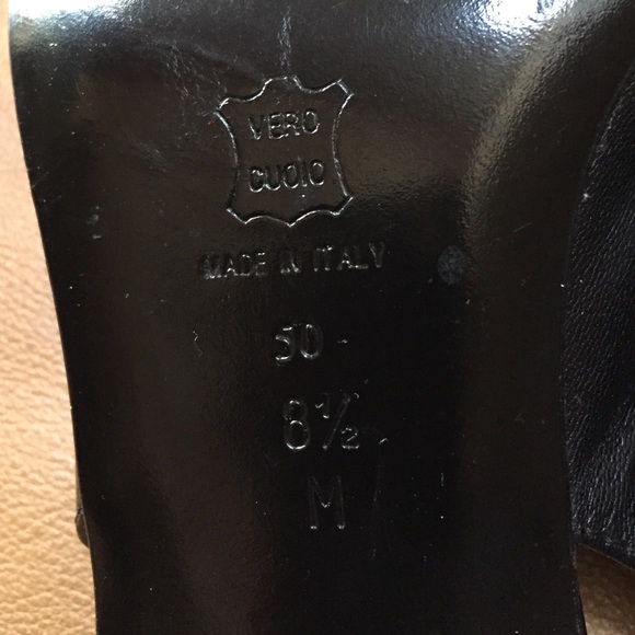 Shoes - Picture 3 of 4