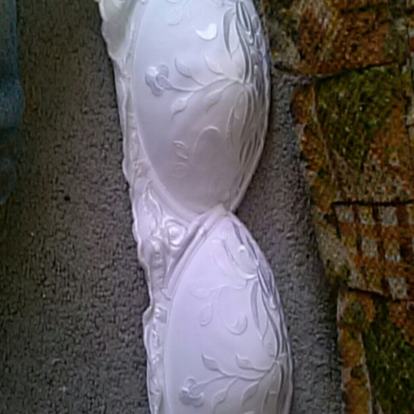 Size 38C bra