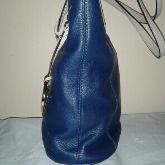 "SOLD OUT"MICHAEL KORS  LEATHER BAG - Picture 3 of 4