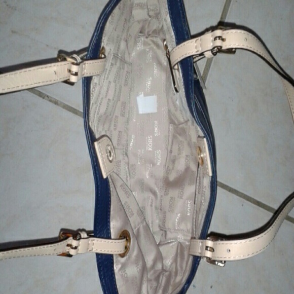 "SOLD OUT"MICHAEL KORS  LEATHER BAG - Picture 4 of 4