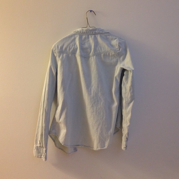 Hollister light wash flannel - Picture 2 of 2