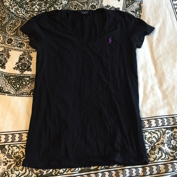 Black t shirt