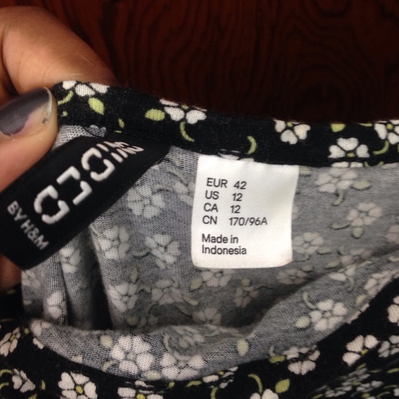 H&M sundress - Picture 2 of 3