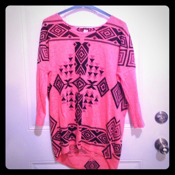 Printed Top - Size Medium