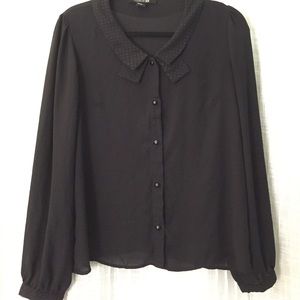 Black button down top from forever 21