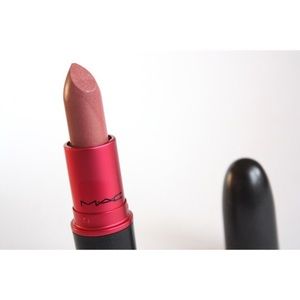 • mac viva glam v •