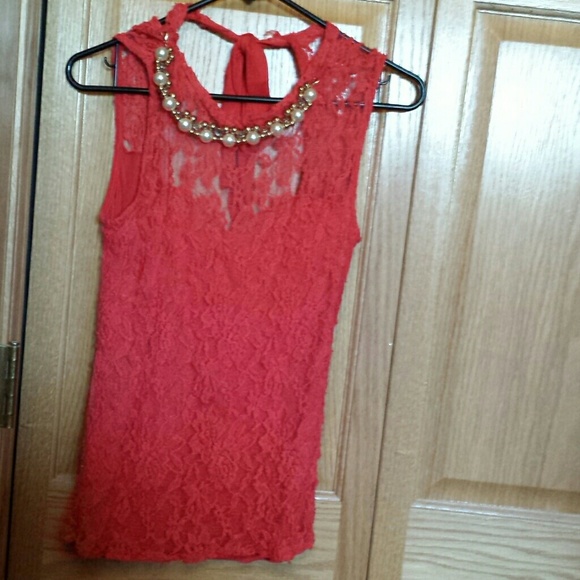 Coral lace tank top - Picture 1 of 3