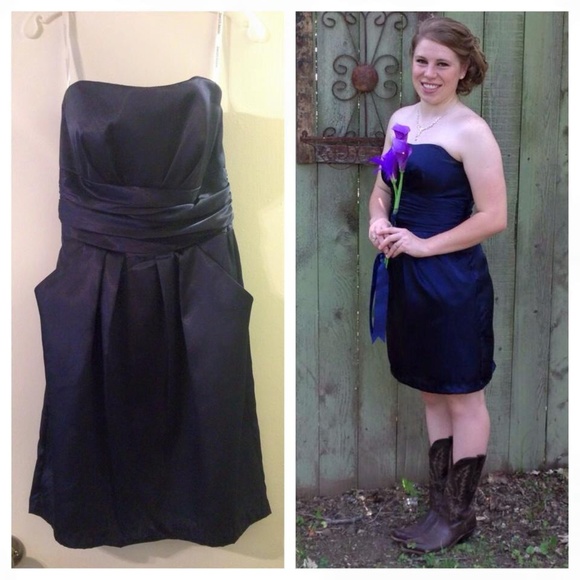 I am selling my bridesmaid dress. - Picture 1 of 1