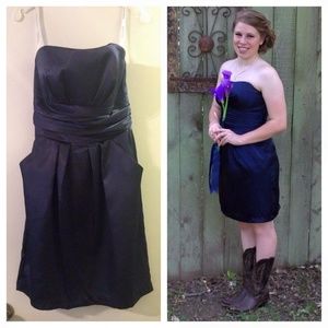 I am selling my bridesmaid dress.