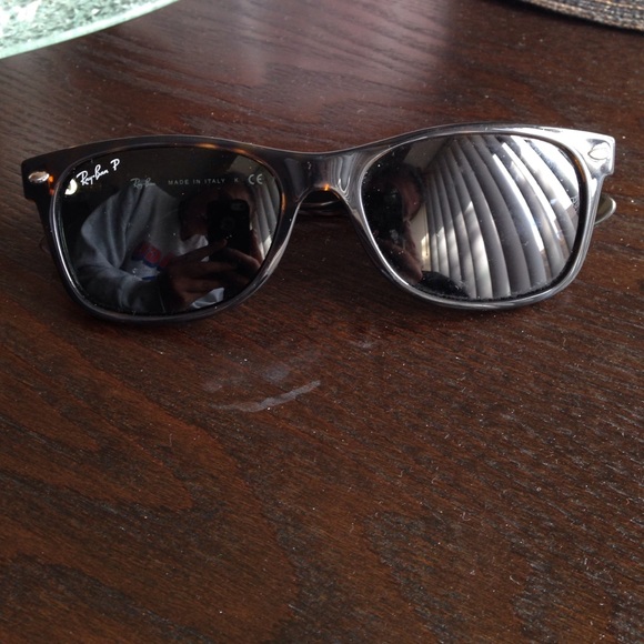 Polarized Ray Bans - Picture 1 of 2