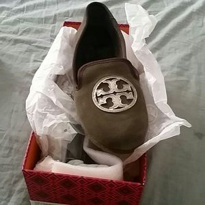 Tory burch billy slipper size 8 pewter color