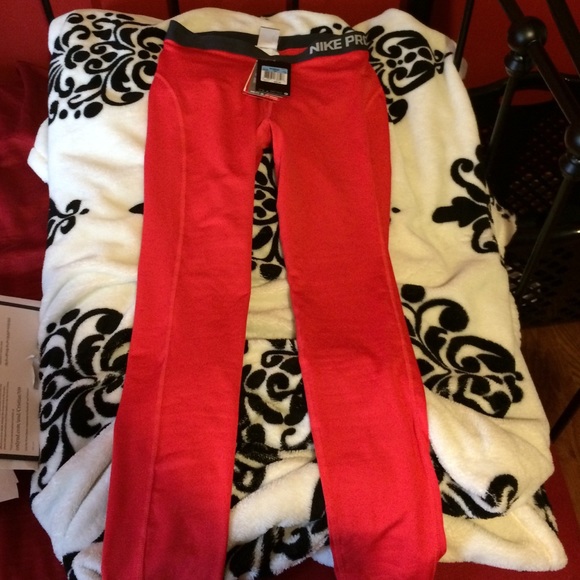 Nike pro leggings for Sale!!!never been worn! Sold