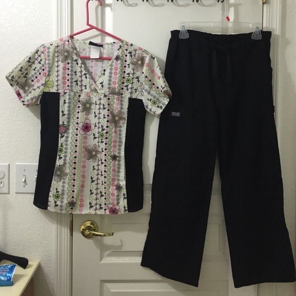 Cherokee Scrub Top Only