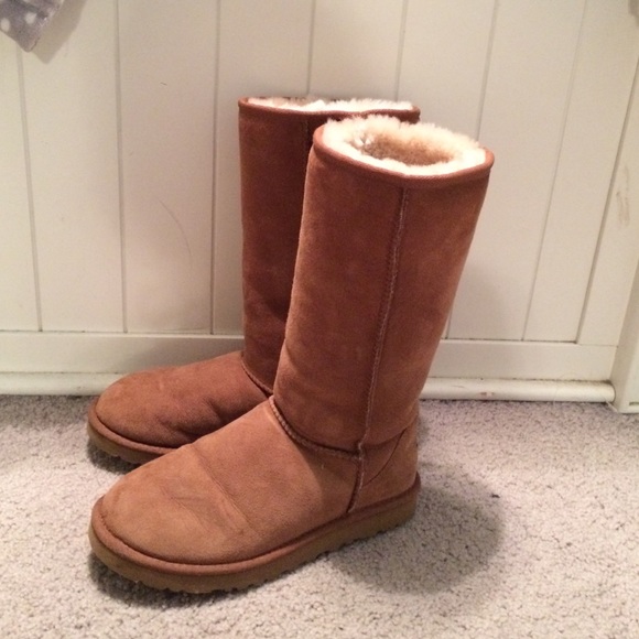 Classic Tall Tan Uggs
