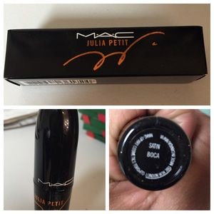 MAC Julia Petit Boca