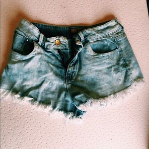 High wasted Jean shorts