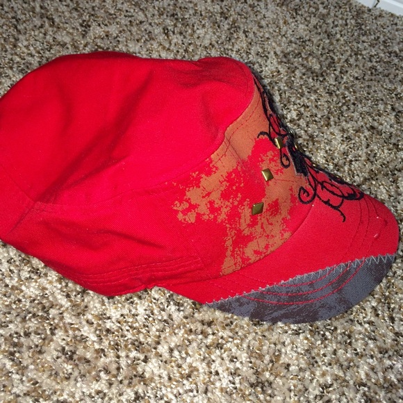 Embellished red hat - Picture 2 of 4