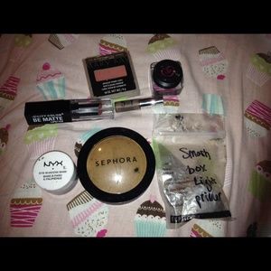 Makeup bundle!
