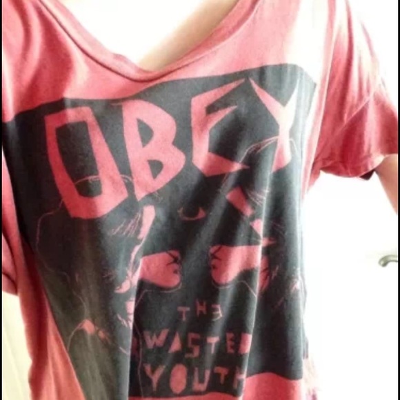 Obey Wasted youth red medium shirt