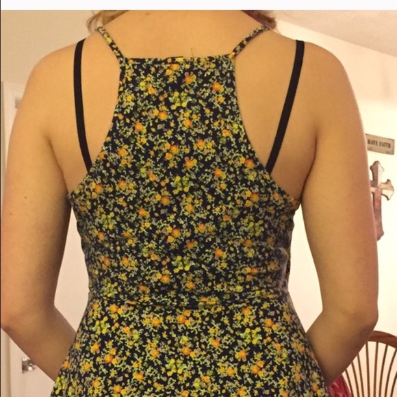 🌟🌟Forever 21 dress🌟🌟🌟sale🌟🌟🌟 - Picture 2 of 3