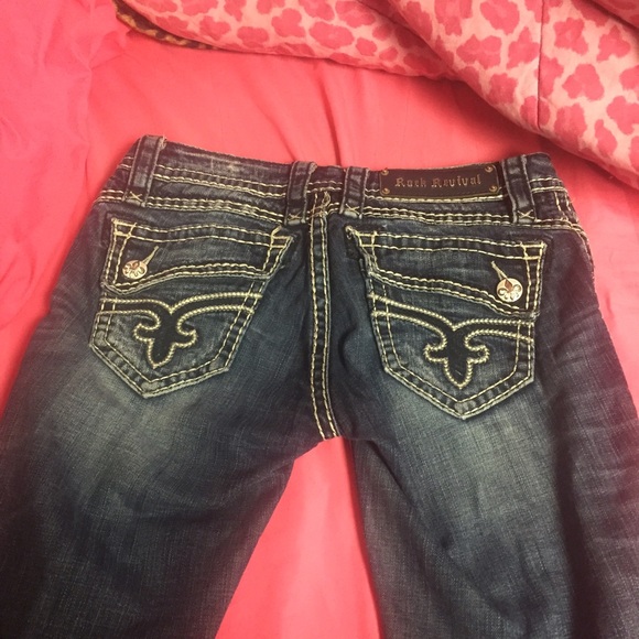 Rock Revival size 27