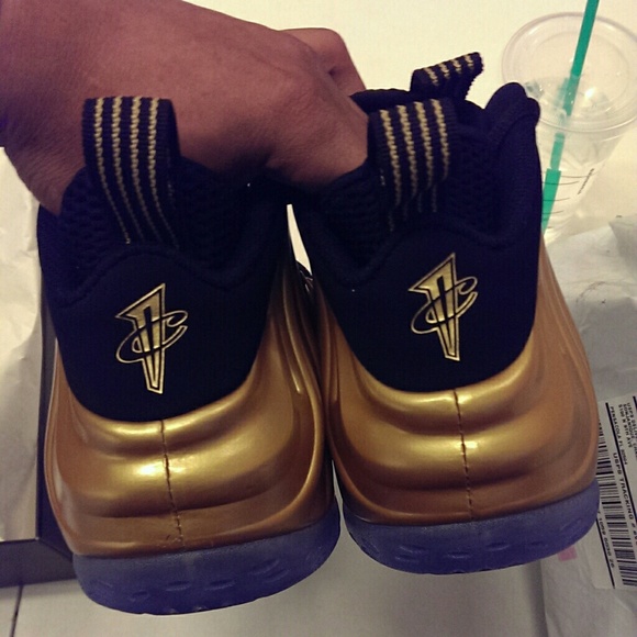 SOLD - Picture 3 of 4