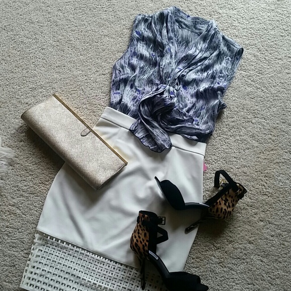 Purple Floral Sleeveless Blouse