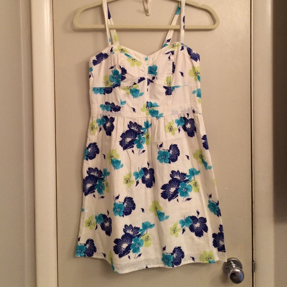 American Eagle Outfitters floral dress - Size S